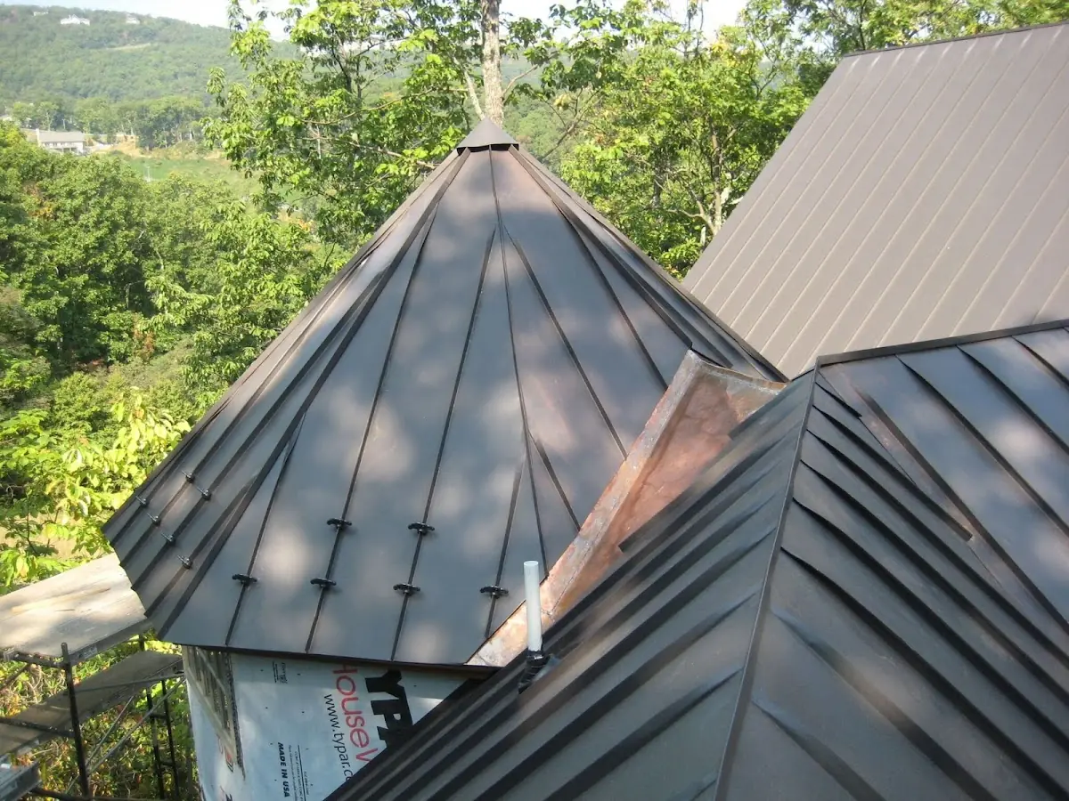 Professional Roof Tarp Installation by Craftsman Roofing in Seven Hills